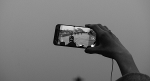 2022年中国スマートフォン市場における市場販売シェアを発表〜中国市場でのスマートフォン販売はこの10年で最低の水準に〜