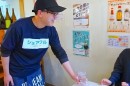 スキマバイトアプリ『シェアフル』、「串カツ田中」2店舗とKTリーグのスポンサー契約を締結