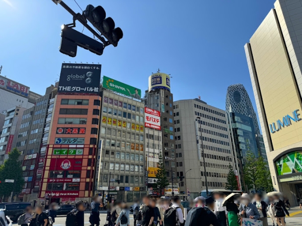 スマホ買取専門店「モバステ新宿店」が4月12日(土)にオフィス拡張に伴い、同ビル内4階から6階へ移転オープン！