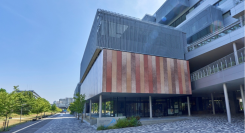 日本の教育機関で初設立！社会人も利用できる、立命館大学と日本マイクロソフトによるDXの拠点「Microsoft Base Ritsumeikan」を会社員が体験