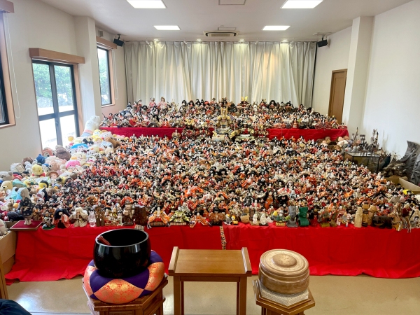 心を込めて思い出のお人形に最後のありがとうを。第86回人形供養祭が2026年9月29日に平塚で開催、雛人形・五月人形・ぬいぐるみ・ガラスケース入りなど広く対応