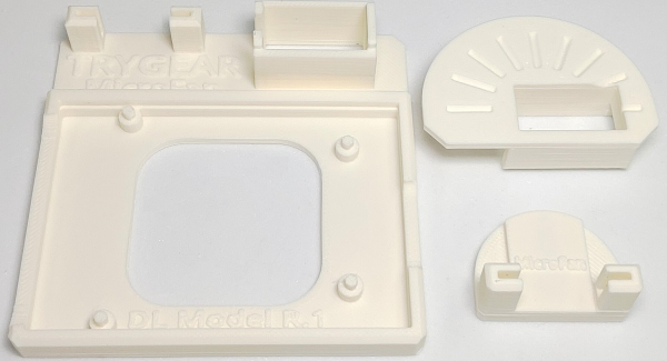 マイクロファン、教育用マイコン基板「TRYGEAR」用ホルダーを発売！RCサーボや距離センサーを一体マウントし多彩な計測・制御演習を手軽に。3D印刷データも提供