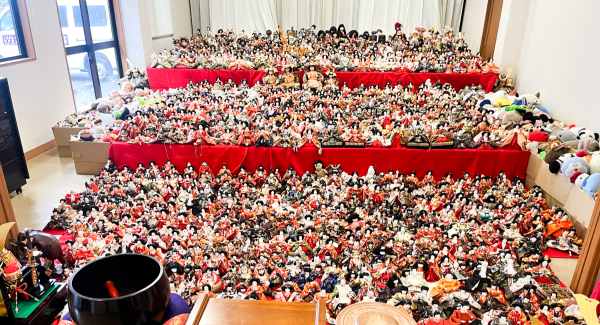 心を込めて思い出のお人形に最後のありがとうを。第87回人形供養祭が2026年11月19日に平塚で開催、雛人形・五月人形・ぬいぐるみ・ガラスケース入りなど広く対応